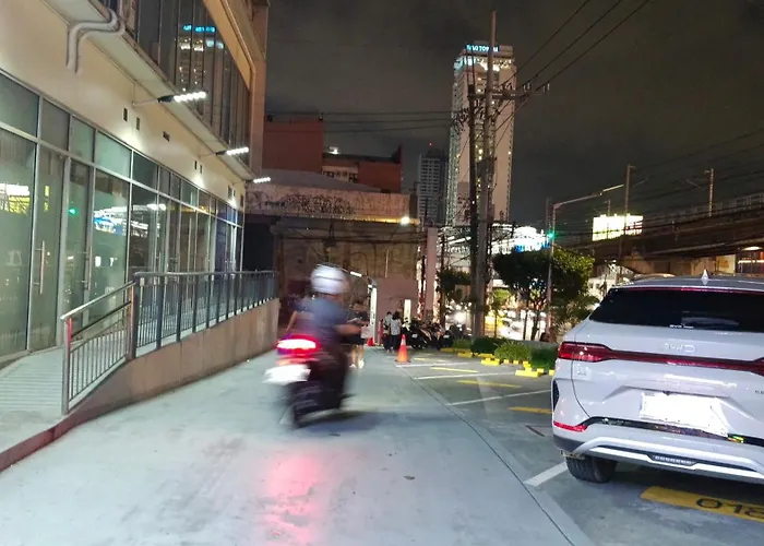 Apartment Richgold Staycation Place-urban Deca Towers Cubao